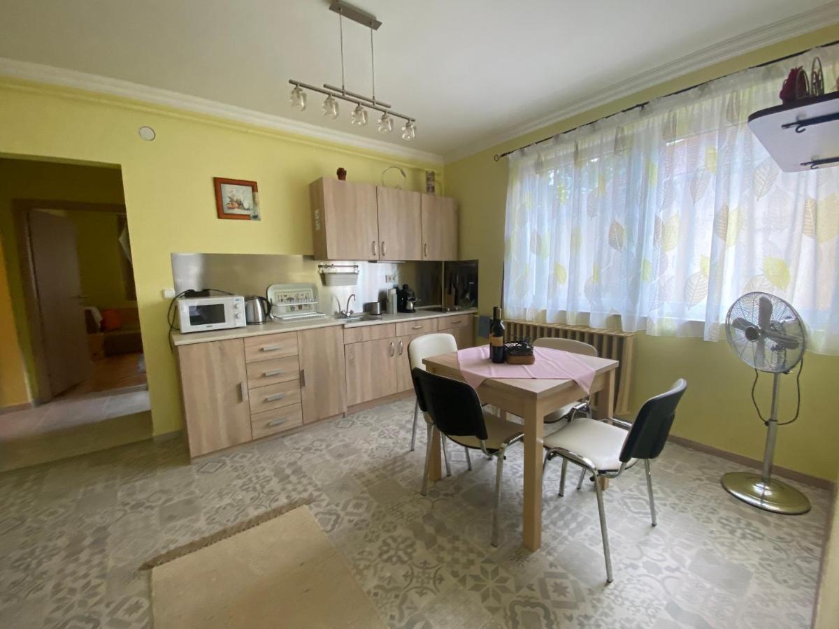 Eszter Apartman Eger Kültér fotó